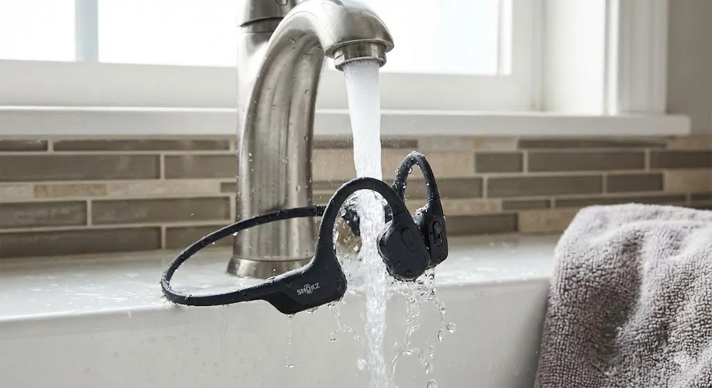 Como limpar fone Shokz OpenRun a prova d'água